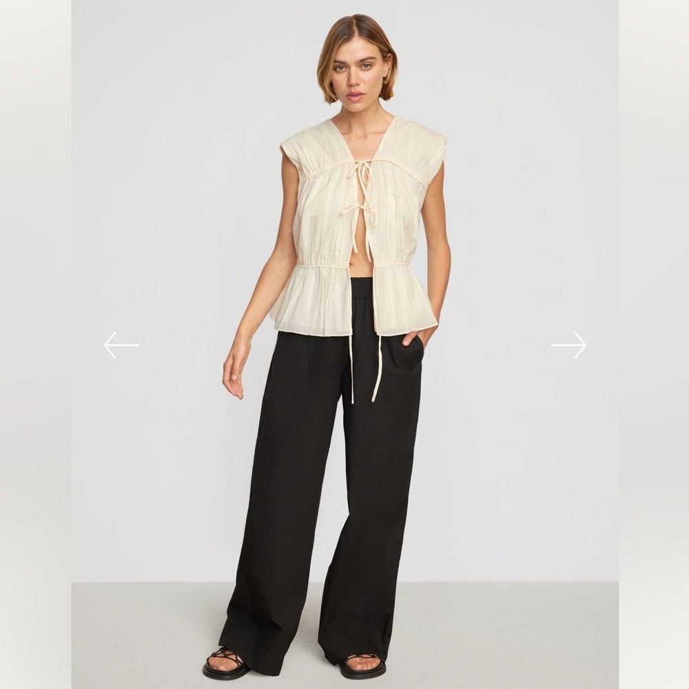 Modern Citizen Neha Tie-Front Tiered Blouse Size Large in Sage Green